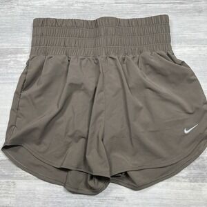 Nike One Dri-Fit Ultra High Waisted 3" Sz Medium Womens Brown Brief Lined Shorts